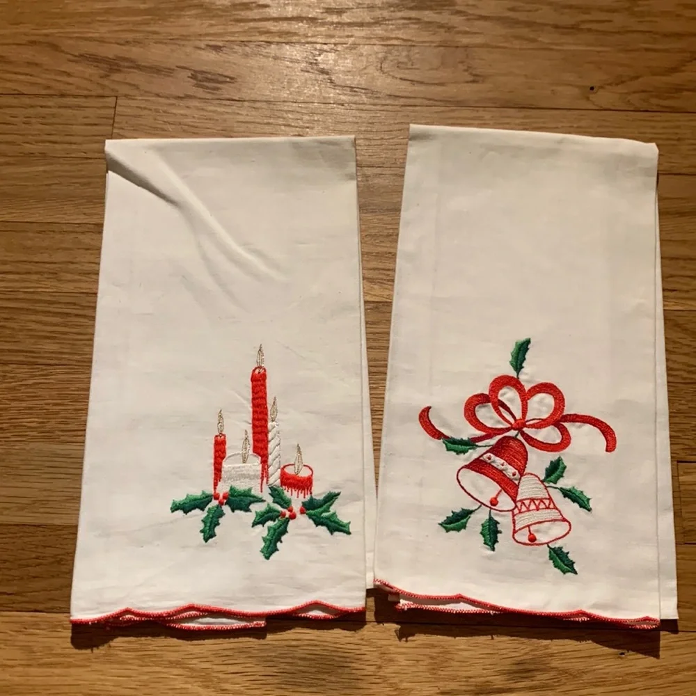 Christmas Theme Guest Fingertip Towels Cotton Festive Holiday Design Vintage